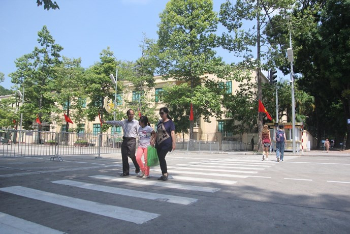  Hướng diễu binh, 5 điểm bắn pháo hoa và những vị trí đắc địa ở Hà Nội ảnh 3