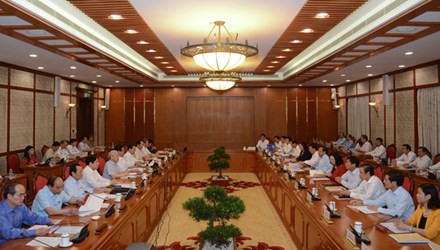 Tập thể Bộ Chính trị đã làm việc với Ban Thường vụ Thành ủy Hà Nội.