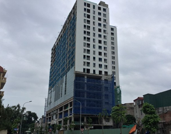 Hà Nội họp khẩn vụ cao ốc “pháo đài” bên Lăng Bác ảnh 1