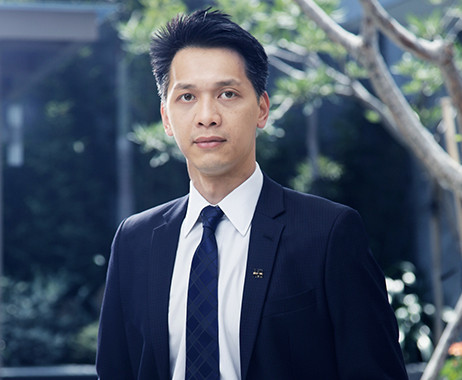 Bầu Kiên nằm tù: Vợ đẹp vẫn kiếm 2 triệu USD ảnh 1