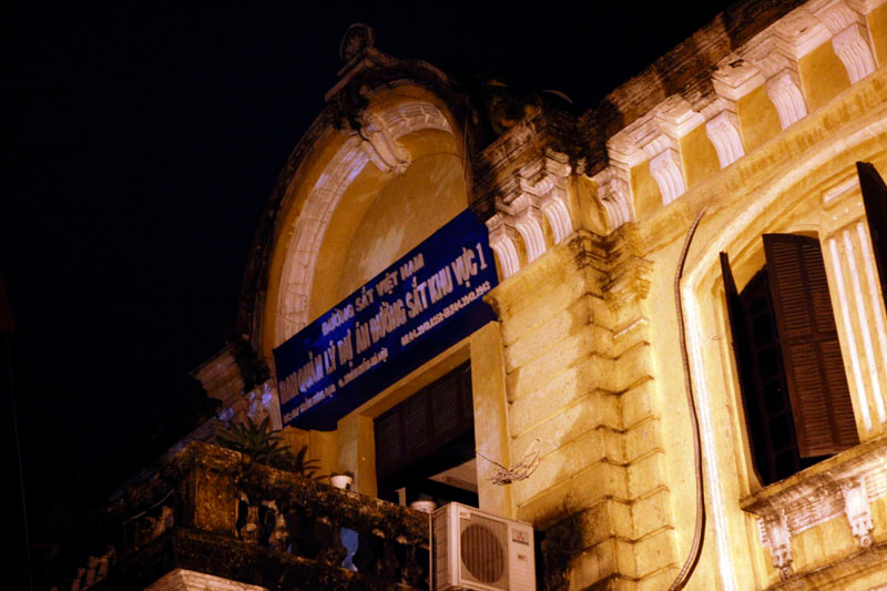 35 nhân viên thoát chết kỳ diệu trong vụ sập nhà cổ 107 phố Trần Hưng Đạo ảnh 3