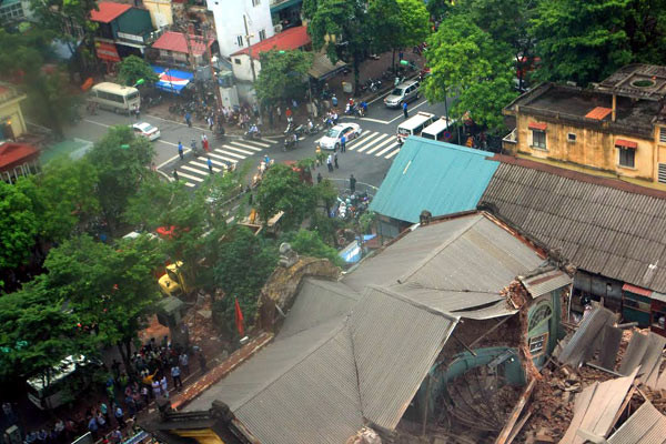 Đường sắt từng xin dỡ biệt thự nguy cơ sập, Hà Nội chưa trả lời ảnh 1