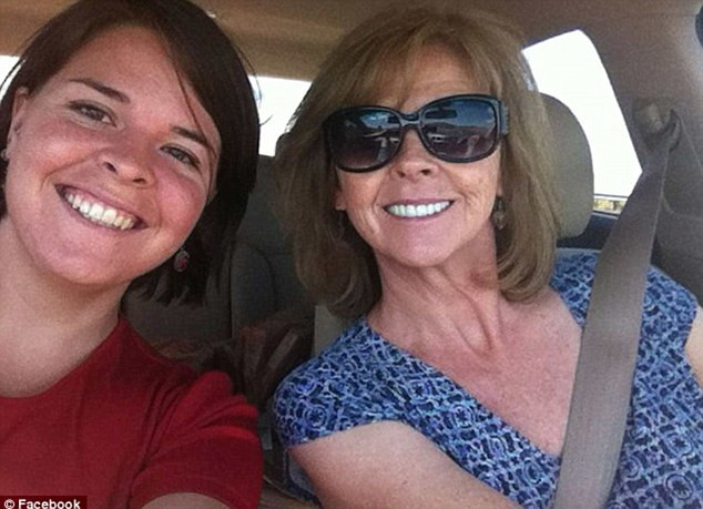 Những giờ phút bình yên với gia đình của nữ nhà báo Kayla khi còn ở Mỹ