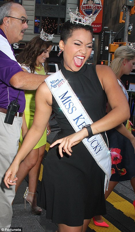 Hoa hậu Kentucky Janell Davis năm nay mới 17 tuổi, là ứng cử viện trẻ nhất cuộc thi Hoa hậu Mỹ 2016