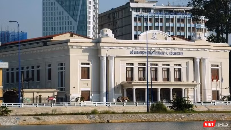 HOSE chính thức lên tiếng về tình trạng nghẽn lệnh chứng khoán 