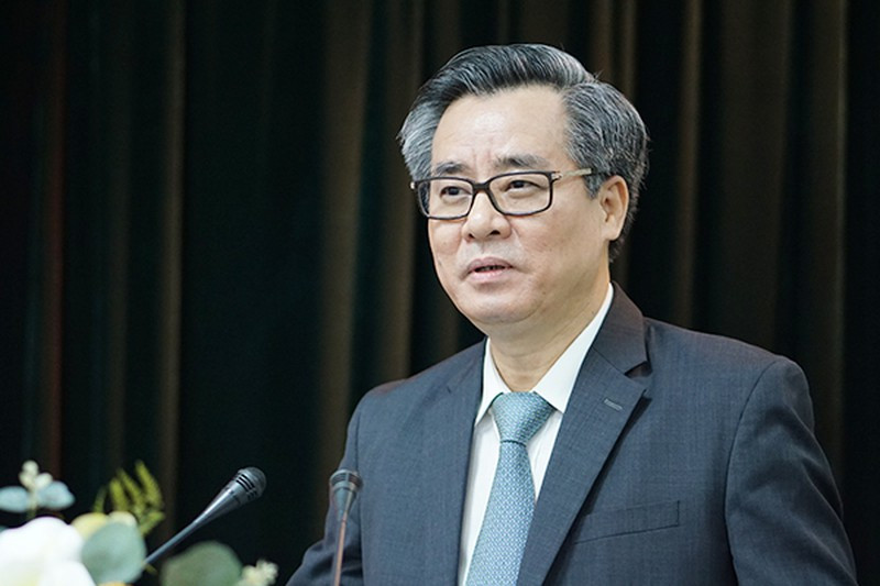 Ông Nguyễn Quang Dương - Phó Trưởng Ban Tổ chức Trung ương, thông tin tại Hội nghị