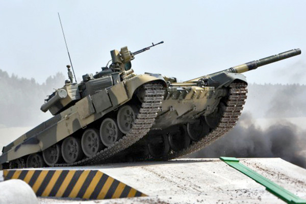 T-90 thử nghiệm thực tế chiến đấu trong sa mạc ảnh 12