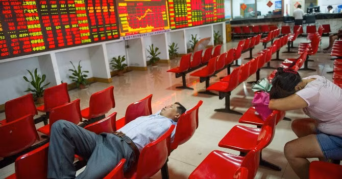 Chứng khoán Trung Quốc giảm mạnh nhất 3 tuần