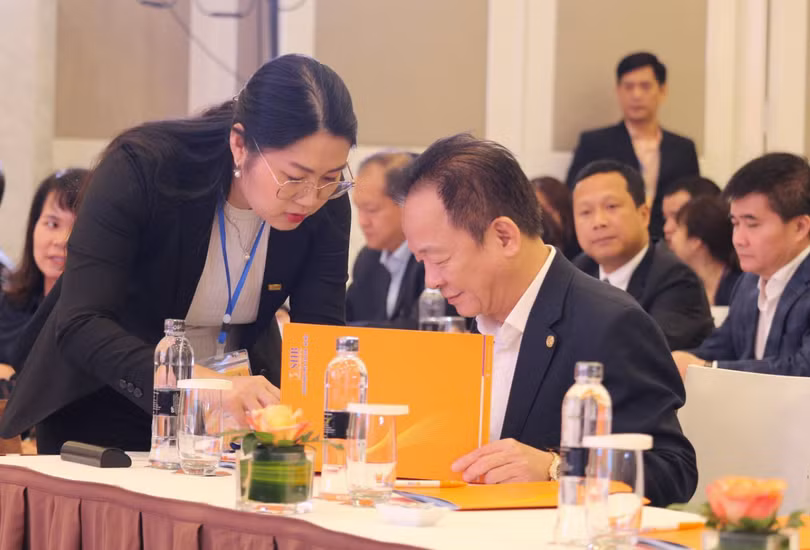 AGM 2023 của SHB: Cổ đông chiến lược sắp lộ diện, cân nhắc chia cổ tức bằng tiền tỉ lệ 5% ảnh 11