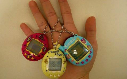 nhung-do-dien-tu-vang-bong-mot-thoi-3