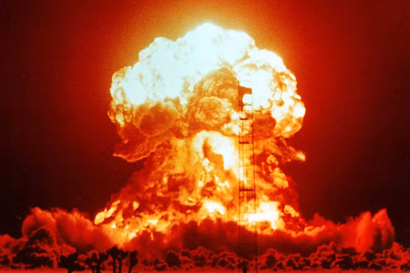 Vụ nổ hạt nhân, ảnh minh họa của Taylor& Francis Group
