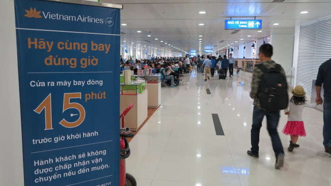 Bản thông báo đóng quầy trước 15 phút 