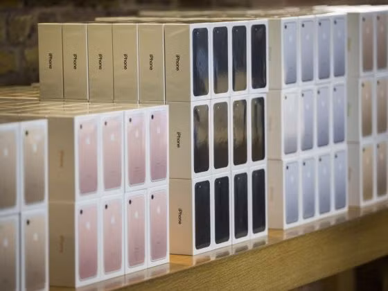 Các thùng đựng điện thoại iPhone 7