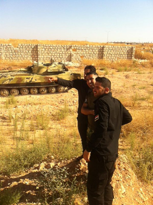 Sư đoàn bộ binh cơ giới số 4 và lực lượng Hezbollah chiến đấu ác liệt với các lực lượng khủng bố và tiến được 45 km về phía nam Aleppo.