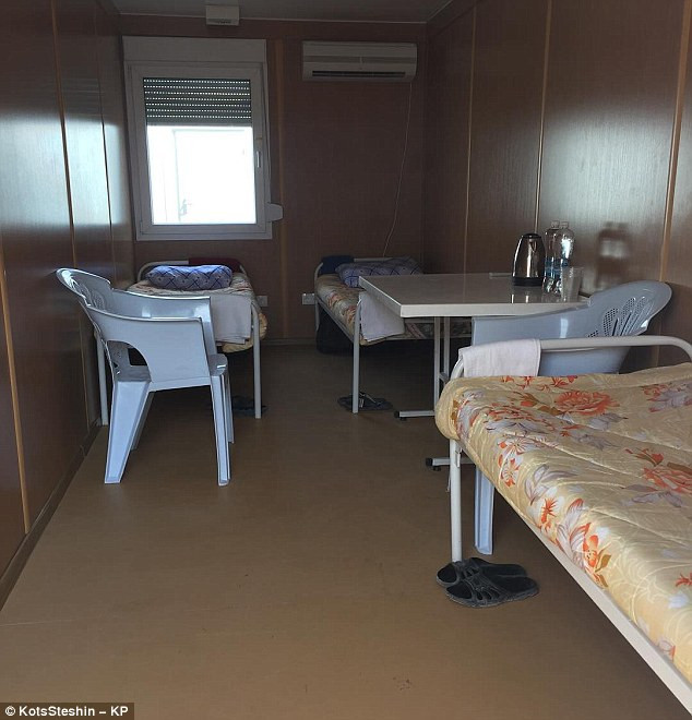 Đột nhập căn cứ không quân Nga ở Latakia ảnh 12