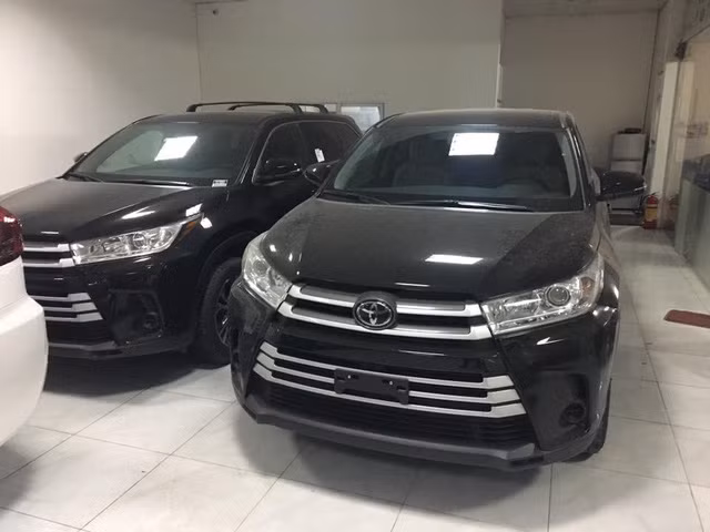 Lô xe Toyota Highlander 2017 đổ bộ Việt Nam đúng dịp Tết ảnh 7