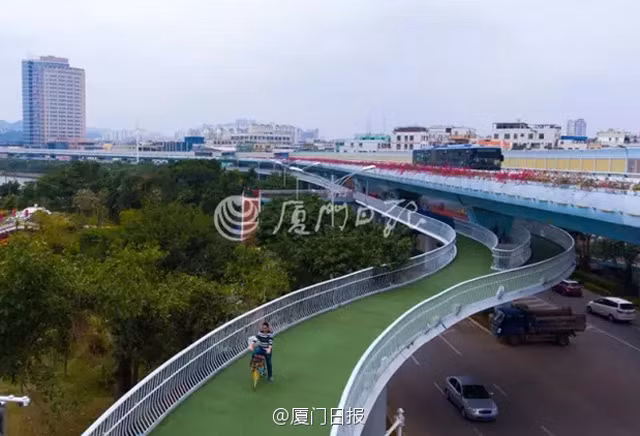 World's longest suspended bicycle lane completed in Xiamen