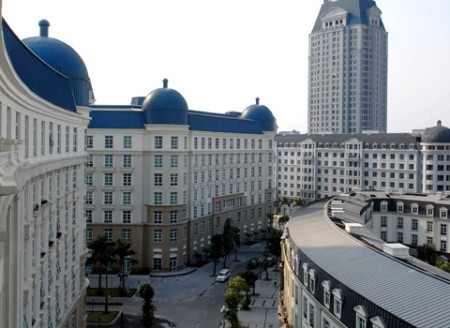 Các ngân hàng dự kiến sẽáp mức phí bảo lãnh 1-2% trên tổng mứcđầu tư dựán.