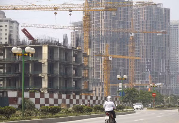 Sợ luật mới: Ồ ạt lập doanh nghiệp nhà đất 'hạng gà, hạng lông' ảnh 1