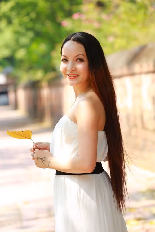 Người đẹp Linh Nga: Anh Thuyết bị bắt, dư luận đổ lên đầu tôi rất nhiều thứ tội ảnh 4 Người đẹp Linh Nga: Anh Thuyết bị bắt, dư luận đổ lên đầu tôi rất nhiều thứ tội ảnh 4