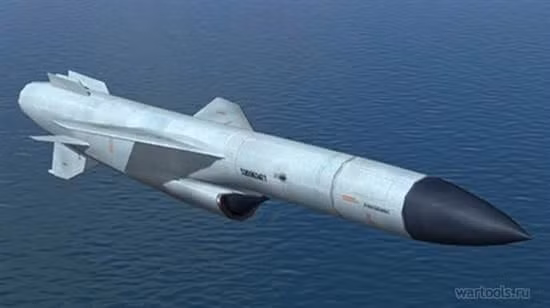 Tên lửa chống hạm siêu âm P-500 Bazalt của Hải quân Nga. Ảnh Wartools