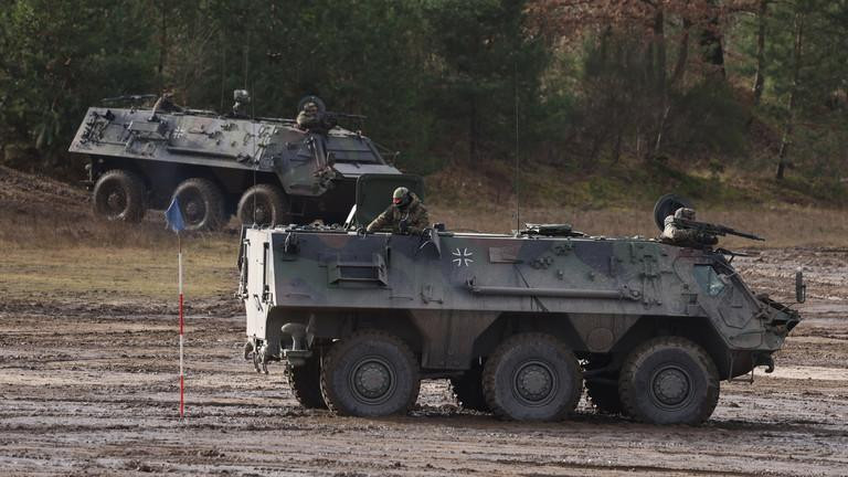 Xe thiết giáp vận chuyển TPz 1 Fuchs Đức (Ảnh: gagadget)