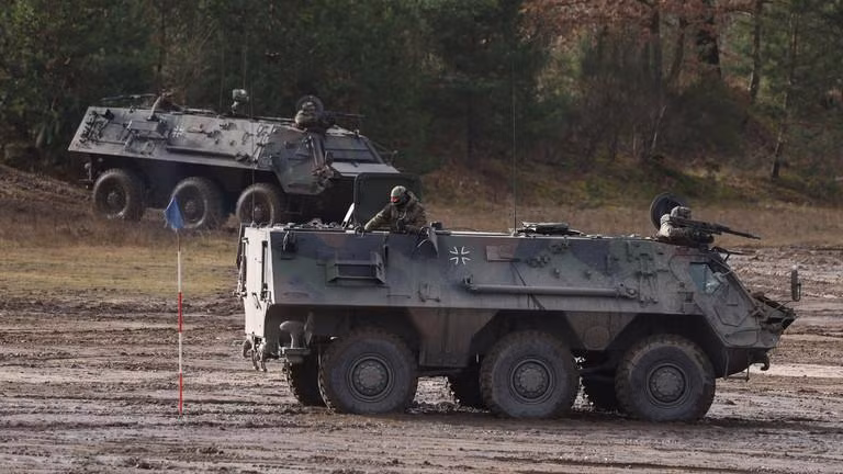 Xe thiết giáp vận chuyển TPz 1 Fuchs Đức (Ảnh: gagadget)