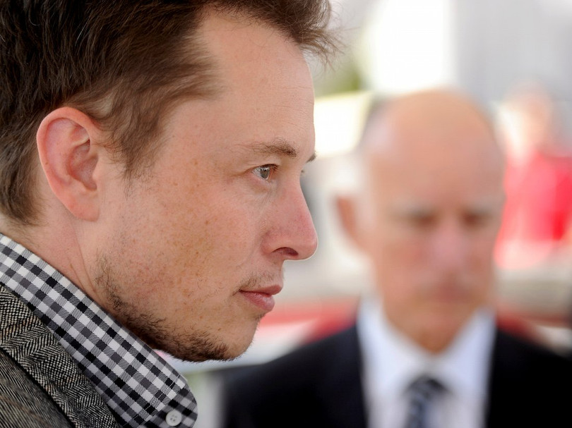 Một ngày “bận rộn đến từng giây” của Elon Musk, chủ hãng xe điện Tesla ảnh 14