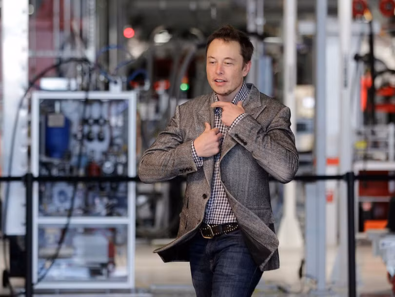 Một ngày “bận rộn đến từng giây” của Elon Musk, chủ hãng xe điện Tesla ảnh 4 Một ngày “bận rộn đến từng giây” của Elon Musk, chủ hãng xe điện Tesla ảnh 4