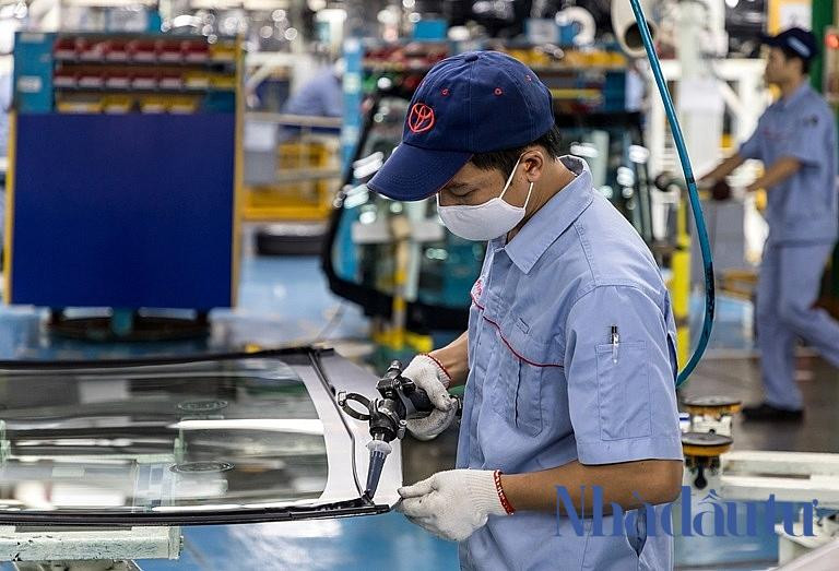 Diễn đàn “Vượt qua COVID” nhằm trao đổi, chia sẻ những cách làm hay, sáng tạo; đề xuất, hiến kế các giải pháp, chính sách căn cơ, thiết thực, hỗ trợ cộng đồng doanh nghiệp, nhà đầu tư vượt qua đại dịch, tiến tới ổn định và phát triển trong điều kiện “bình thường mới”. Ảnh minh họa