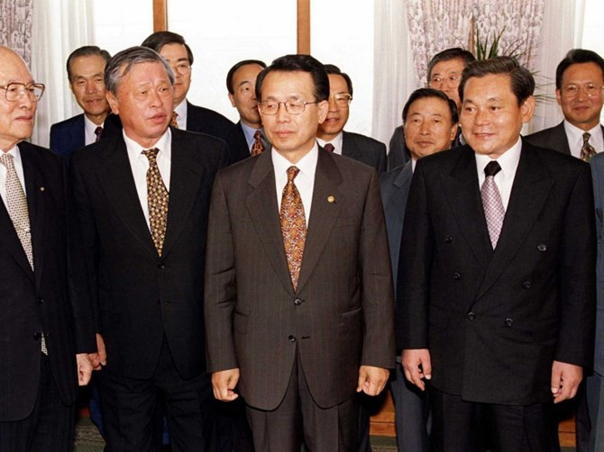 Cuộc chiến thừa kế và chuyện “thâm cung bí sử” của đế chế Samsung ảnh 9