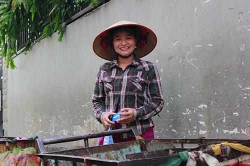 ‘Tỉ phú ve chai’ lần đầu tiết lộ: Từng bắt cướp và bị… lừa ảnh 3