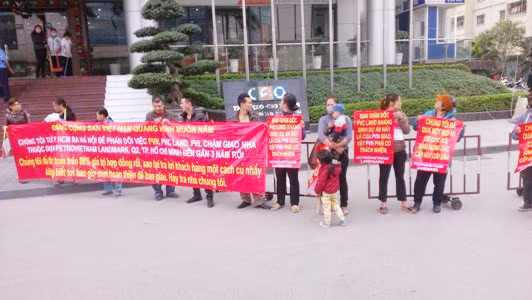 Sếp bị bắt, lỗ triền miên: Tháo chạy khỏi Địa ốc Dầu khí ảnh 2