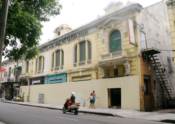 Biệt thự hoành tráng, đất vàng hoang tàn ven hồ Hoàn Kiếm ảnh 5