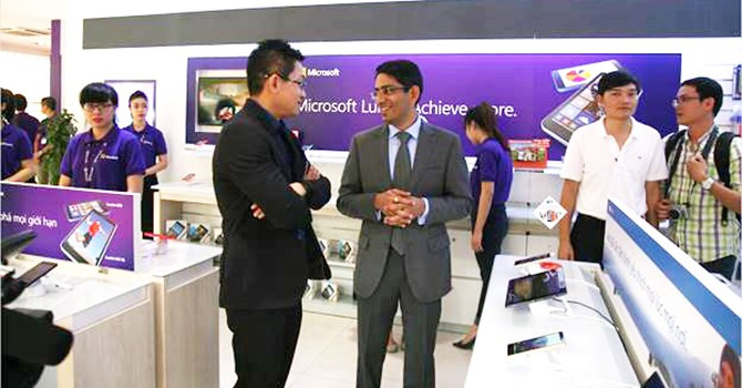 ửa hàng phân phối chính hãng tại Việt Nam của Microsoft. 