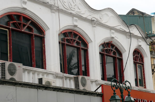 Biệt thự hoành tráng, đất vàng hoang tàn ven hồ Hoàn Kiếm ảnh 3