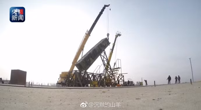 Tên lửa siêu âm Trung Quốc chuẩn bị phóng thử nghiệm. Ảnh CAAA