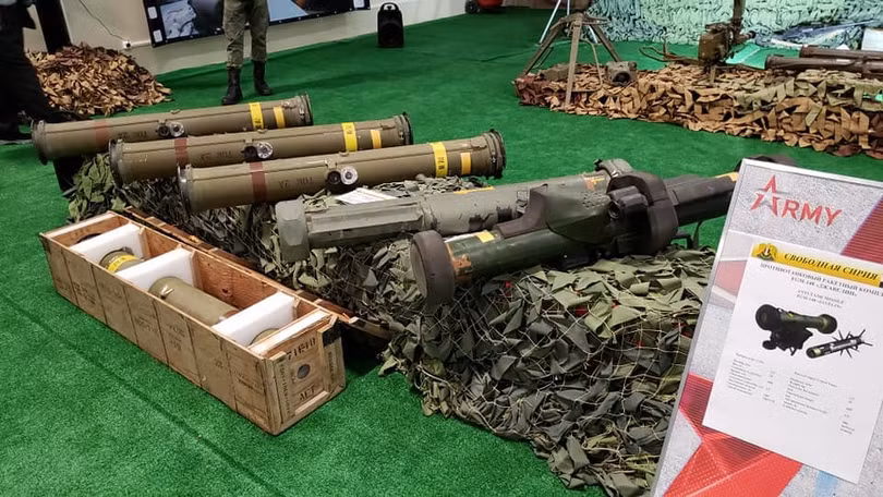 Tổ hợp tên lửa Javelin, vũ khí chống tăng siêu hiện đại của Mỹ, thu được ở Syria. Ảnh Vedomosti