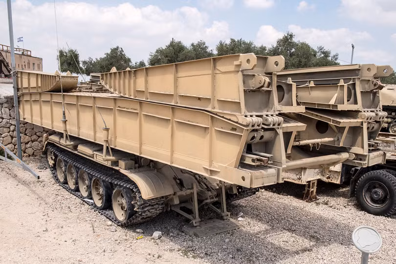 Xe bắc cầu MTU - 20 trên chiến trường Syria. Ảnh minh họa Masdar News