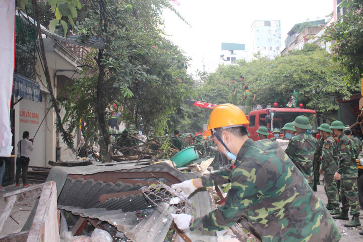 Vụ sập nhà 43 Cửa Bắc làm 2 người tử vong: Chủ nhà đã cảnh báo trước ảnh 5