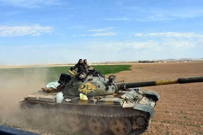 Binh sĩ quân đội Syria tấn công trên chiến trường phía đông Aleppo