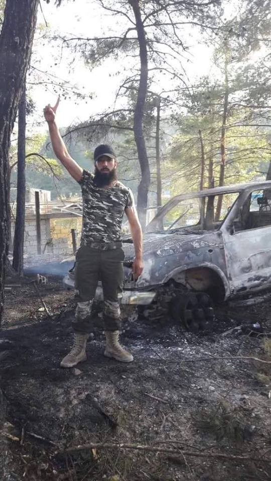 Lực lượng Hồi giáo Turkmen công khai sử dụng trại tị nạn làm căn cứ quân sự 