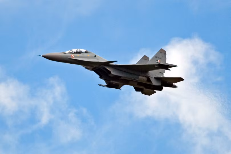 Tiêm kích đa nhiệm "bất bại" Su-30