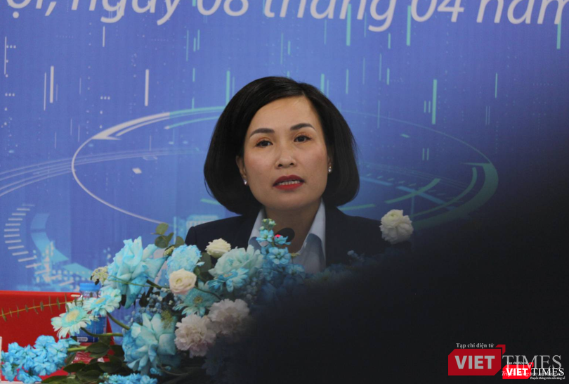 Bà Bùi Thị Thanh Hương - Chủ tịch HĐQT NCB - trao đổi với cổ đông tại AGM 2023 Bà Bùi Thị Thanh Hương - Chủ tịch HĐQT NCB - trao đổi với cổ đông tại AGM 2023