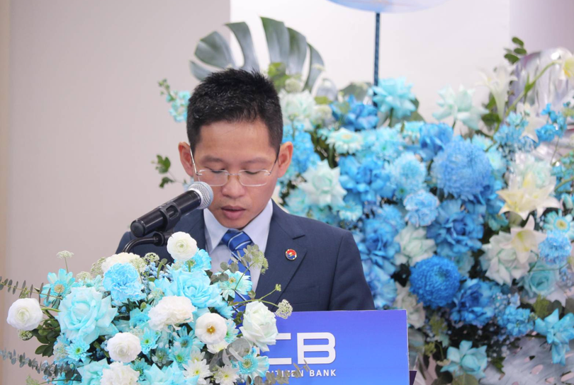 Ông Khương Lê Hoàng – Tổ trưởng Tổ kiểm tra tư cách đại biểu Ông Khương Lê Hoàng – Tổ trưởng Tổ kiểm tra tư cách đại biểu