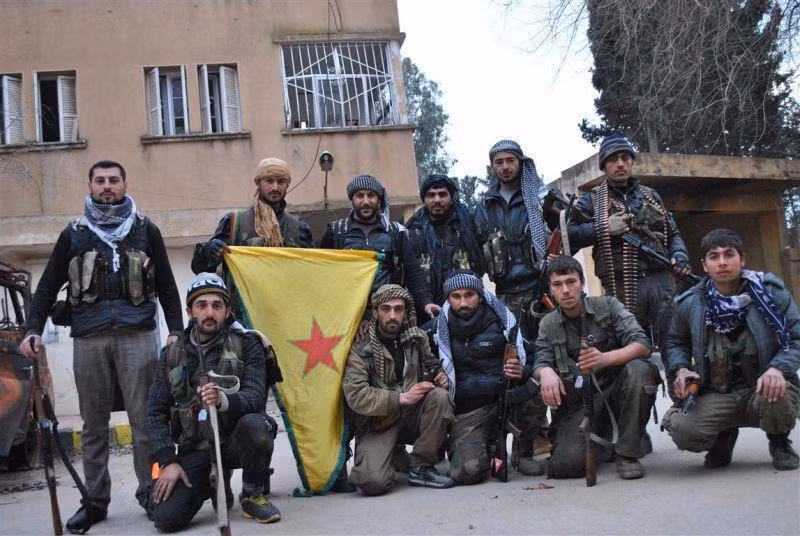 Bùng phát mâu thuẫn giữa người Kurd và NDF, chính quyền Syria nỗ lực “hòa giải“