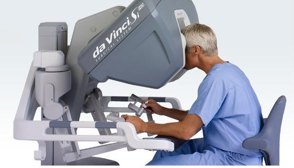 Video: Robot siêu công nghệ Da Vinci khâu được cả vỏ quả nho ảnh 1