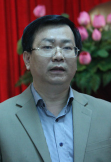 Phó giám đốc Sở Xây dựng Võ Nguyên Phong cho biết sẽ công khai kết quả thanh tra việc xây dựng trái phépnhà vườn ở xóm Chóng, xã Yên Bài, Ba Vì. Ảnh:Võ Hải.