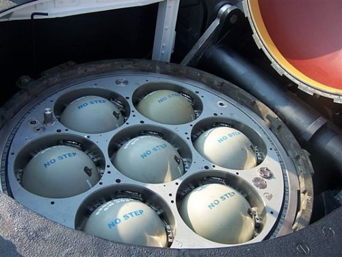 Khoang tên lửa Tomahawk chuyển đổi.