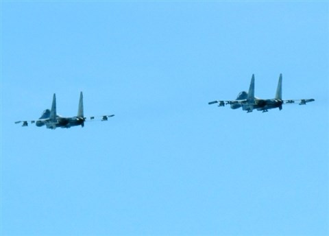 SU-30MK2 Việt Nam là máy bay chiến đấu đa nhiệm có thể tác chiến tốt cả trên không và trên biển. SU-30MK2 Việt Nam là máy bay chiến đấu đa nhiệm có thể tác chiến tốt cả trên không và trên biển.